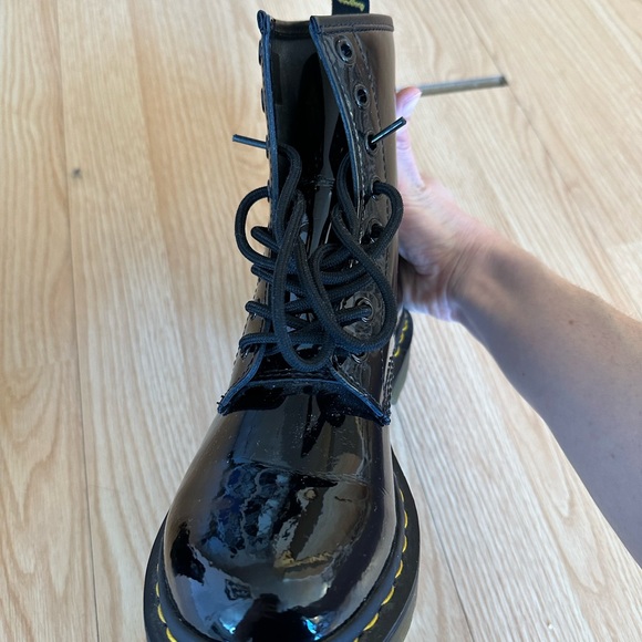 Patent leather Dr Marten airwave boots, barely worn - Picture 6 of 8